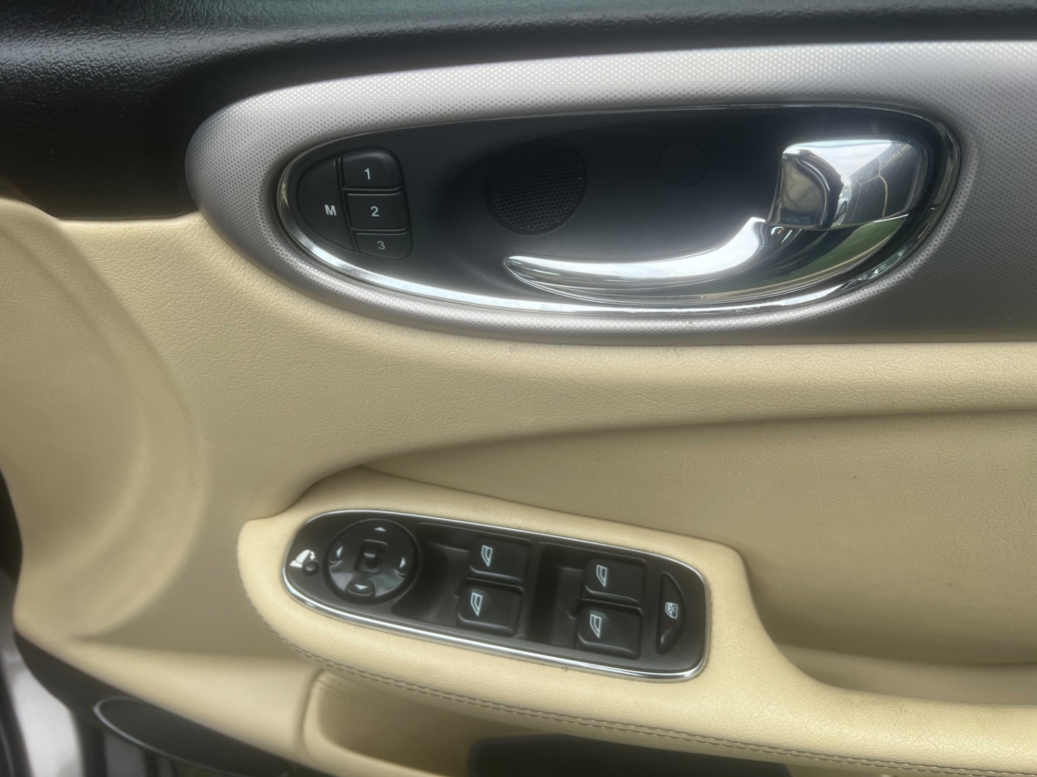 Used Jaguar XJ 2008 for sale - 78090538: Photo 10