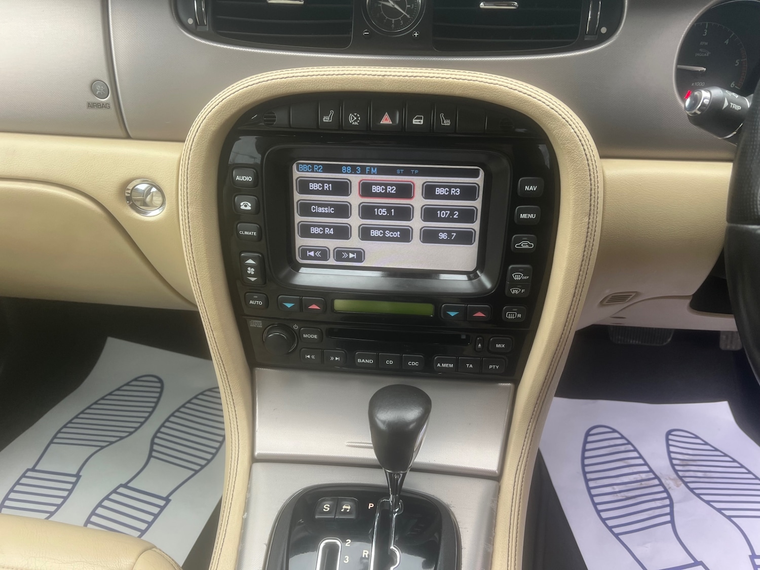 Used Jaguar XJ 2008 for sale - 78090538: Photo 11