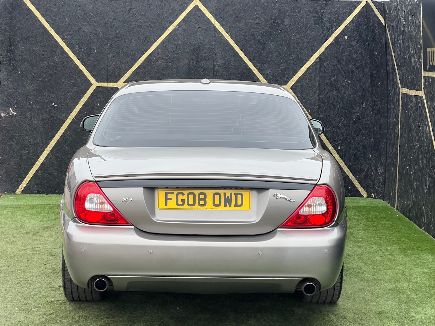 Used Jaguar XJ 2008 for sale - 78090538: Photo 4