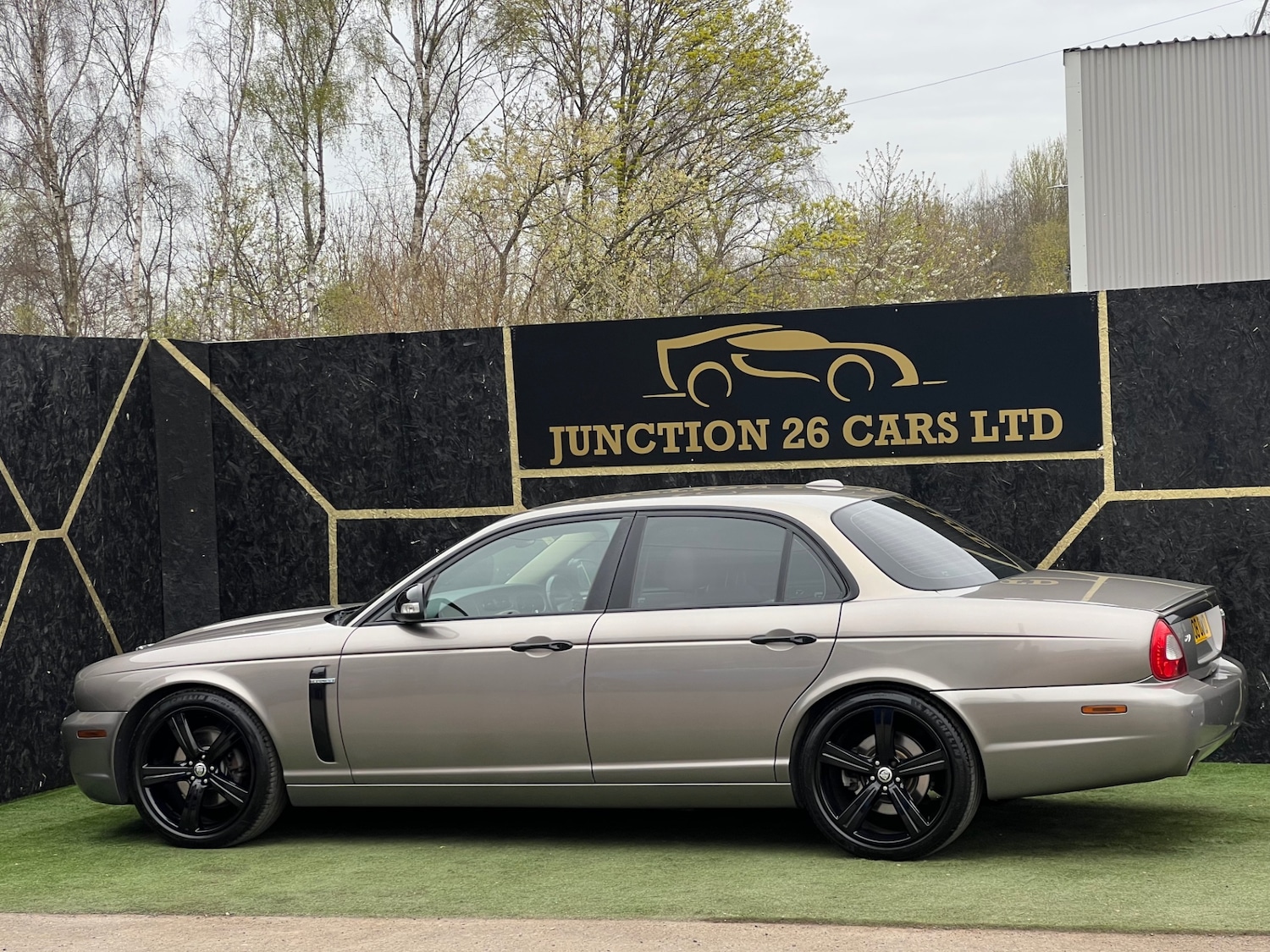 Used Jaguar XJ 2008 for sale - 78090538: Photo 5