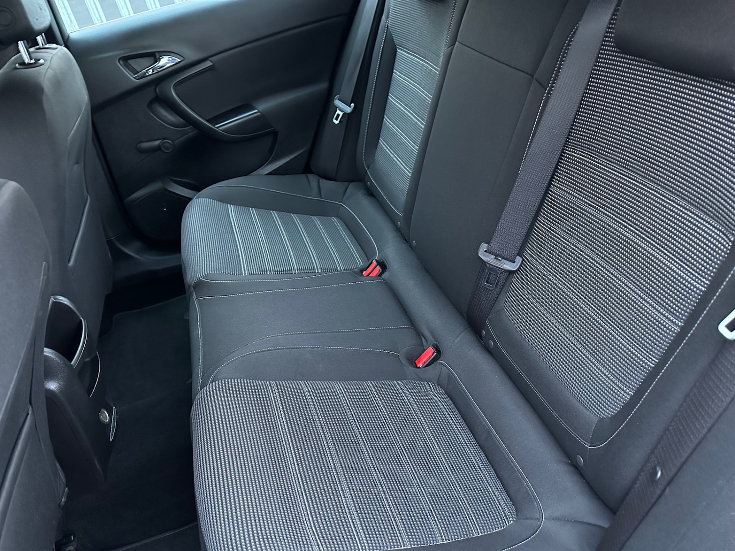 Used Vauxhall Insignia 2015 for sale - 77225111: Photo 11