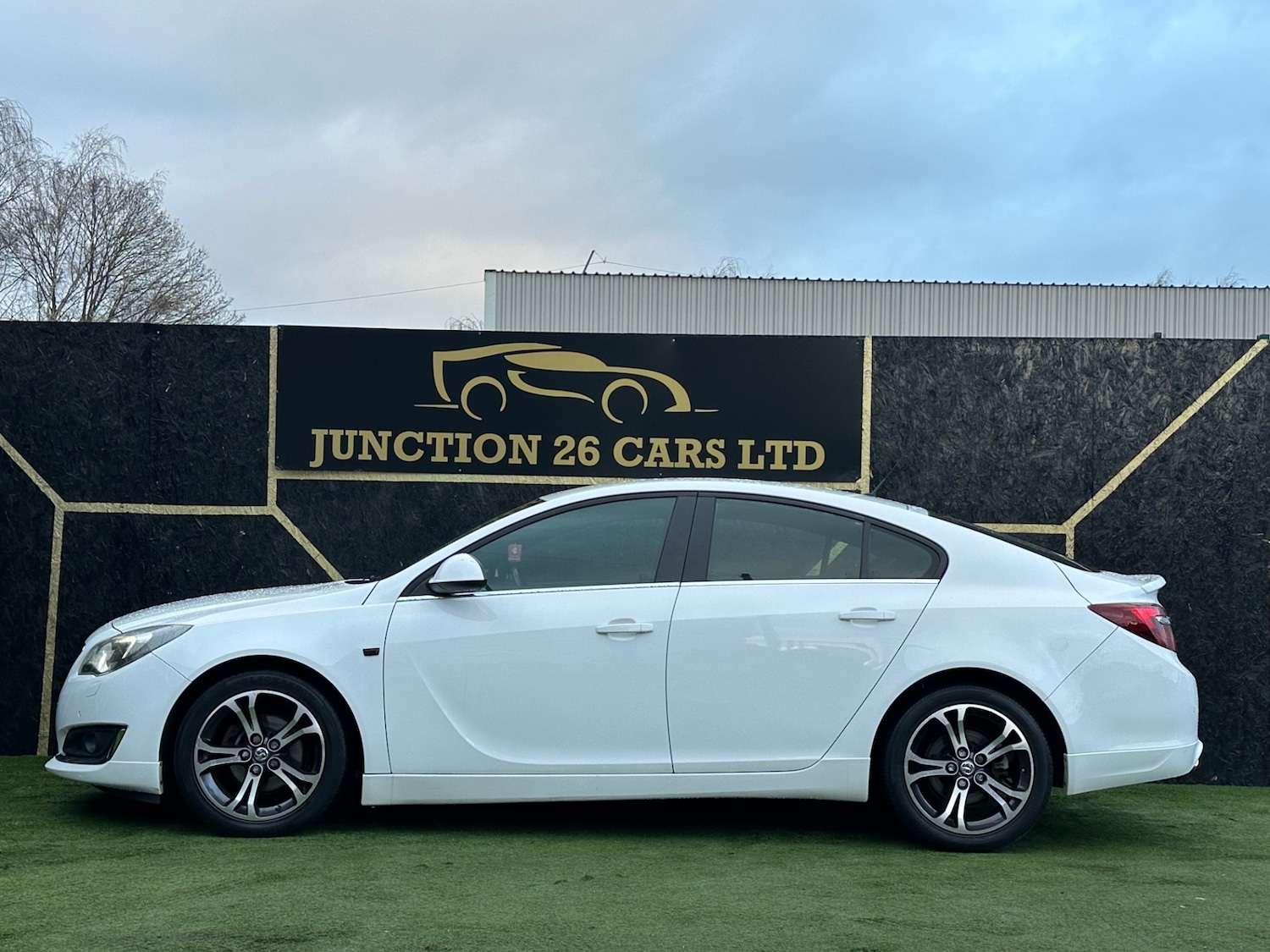 Used Vauxhall Insignia 2015 for sale - 77225111: Photo 4