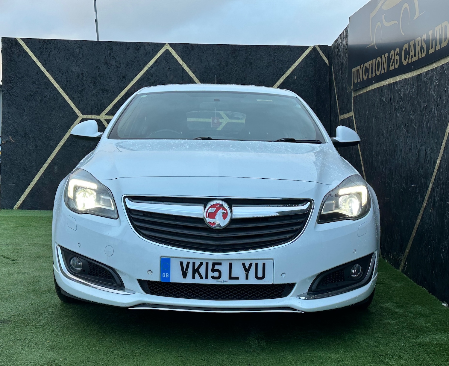 Used Vauxhall Insignia 2015 for sale - 77225111: Photo 5