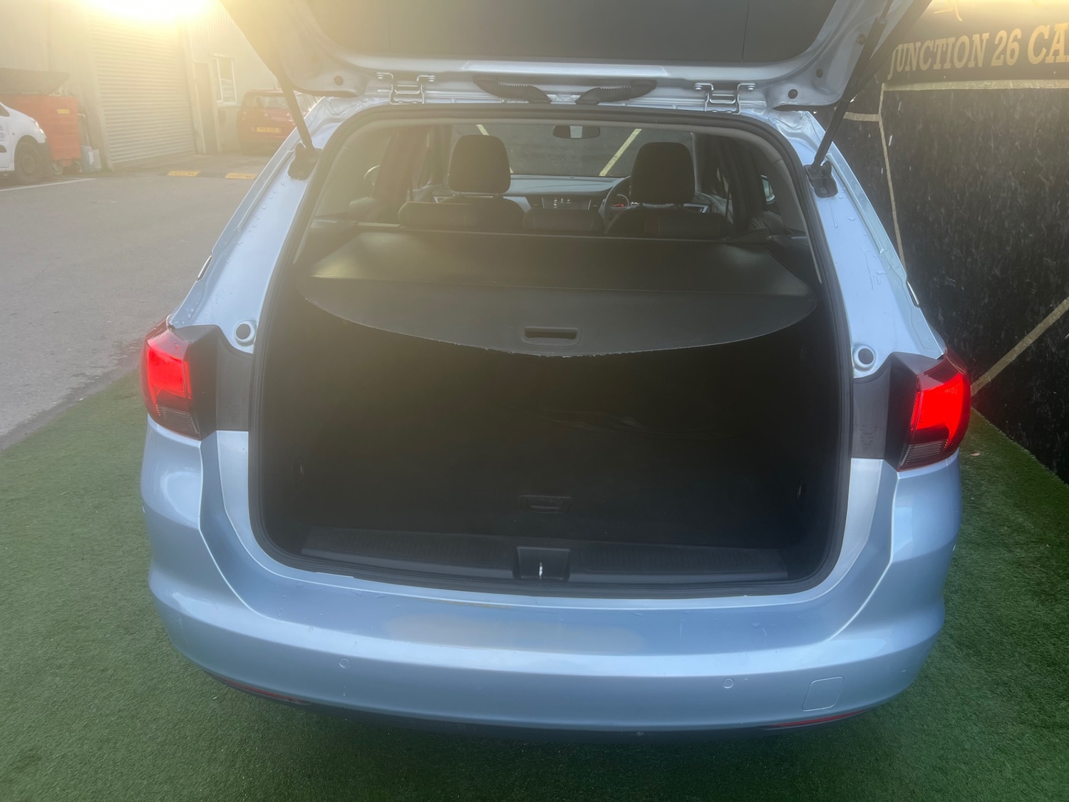 Used Vauxhall Astra 2017 for sale - 76384276: Photo 16