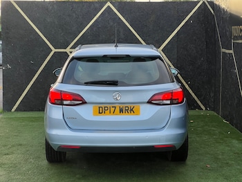 Used Vauxhall Astra 2017 for sale - 76384276: Photo
