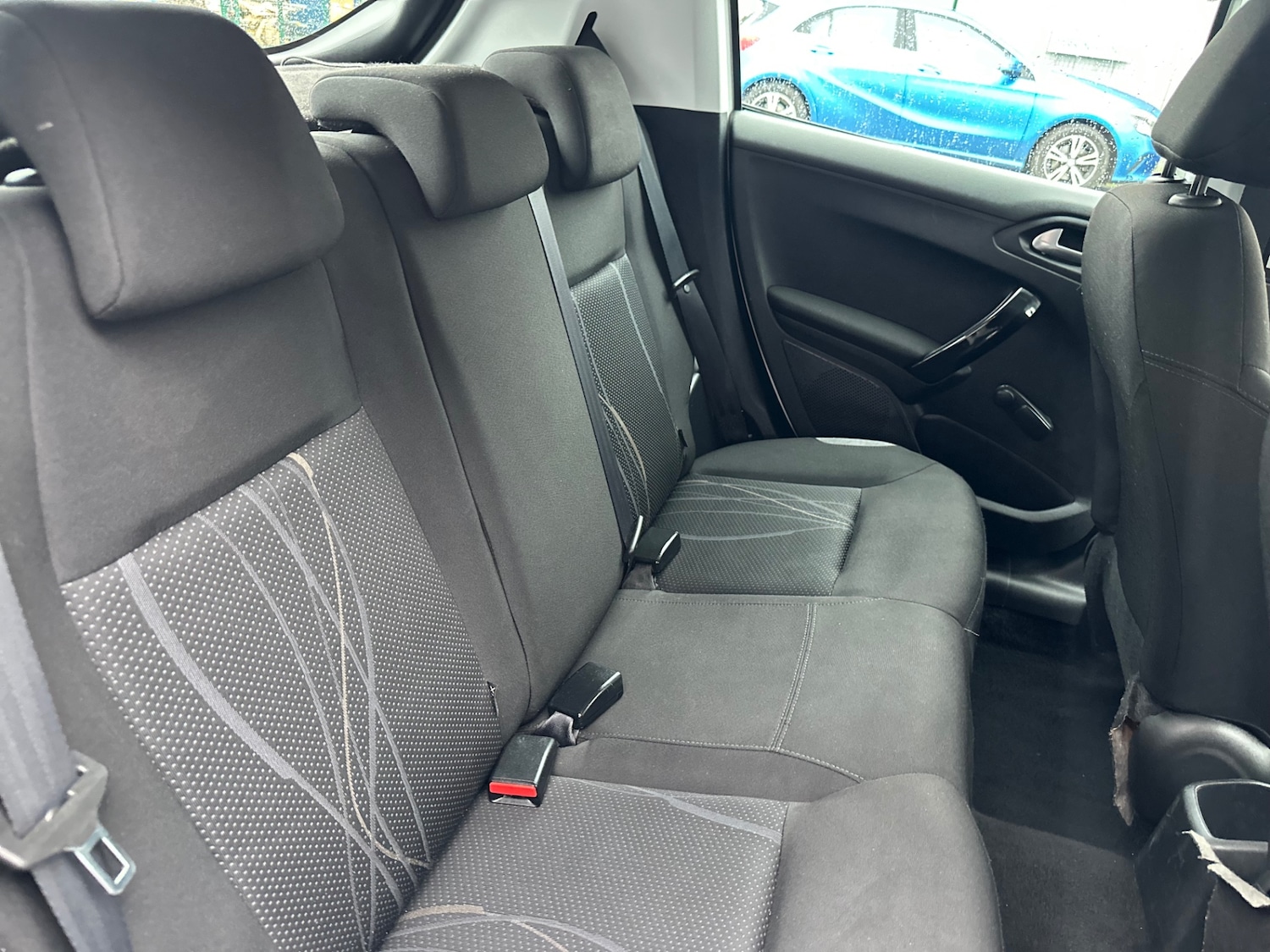 Used Peugeot 208 2014 for sale - 76969681: Photo 15