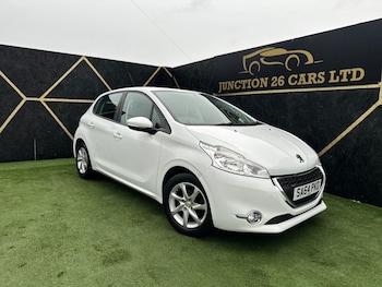 Used Peugeot 208 2014 for sale - 76969681: Photo