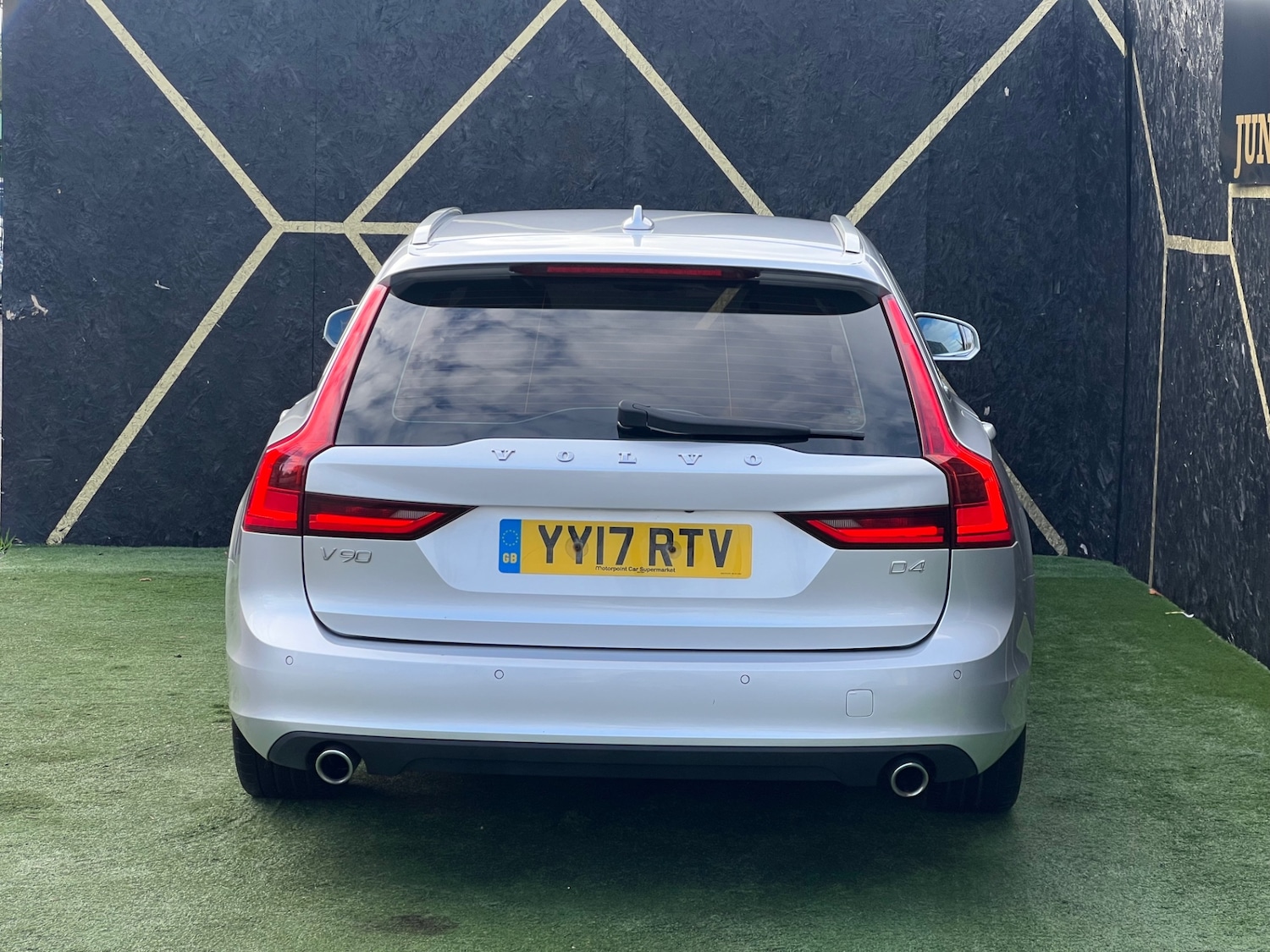Used Volvo V90 2017 for sale - 76343046: Photo 4