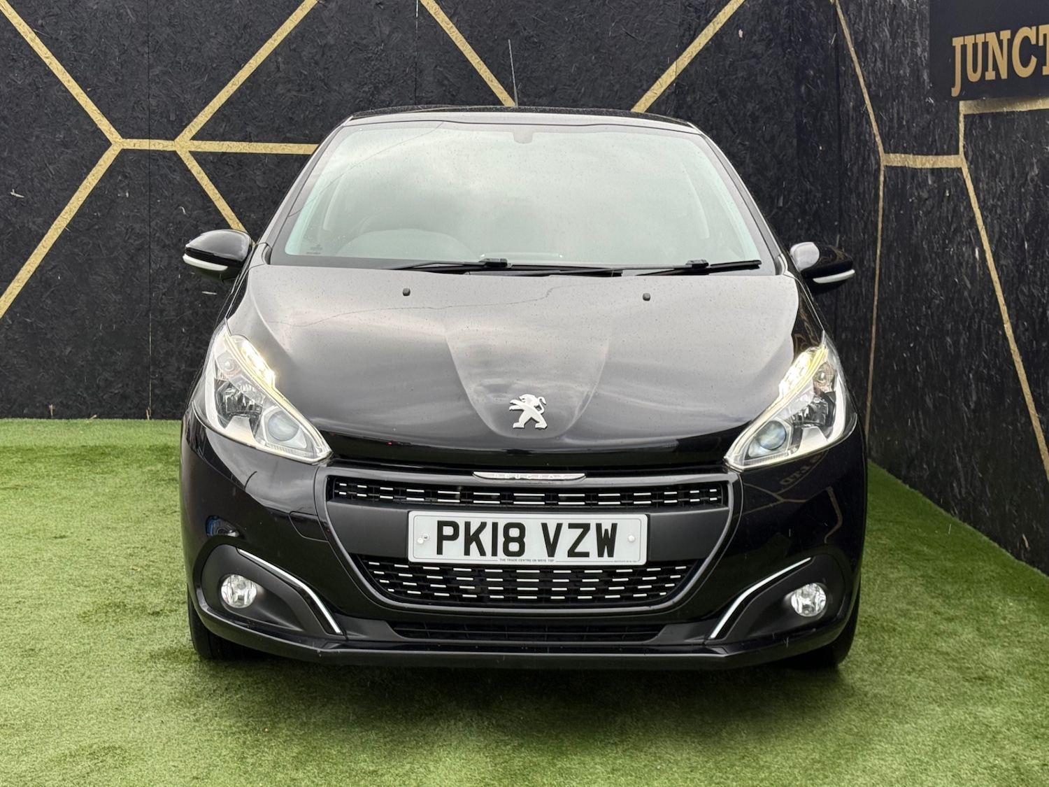 Used Peugeot 208 2018 for sale - 78013020: Photo 3