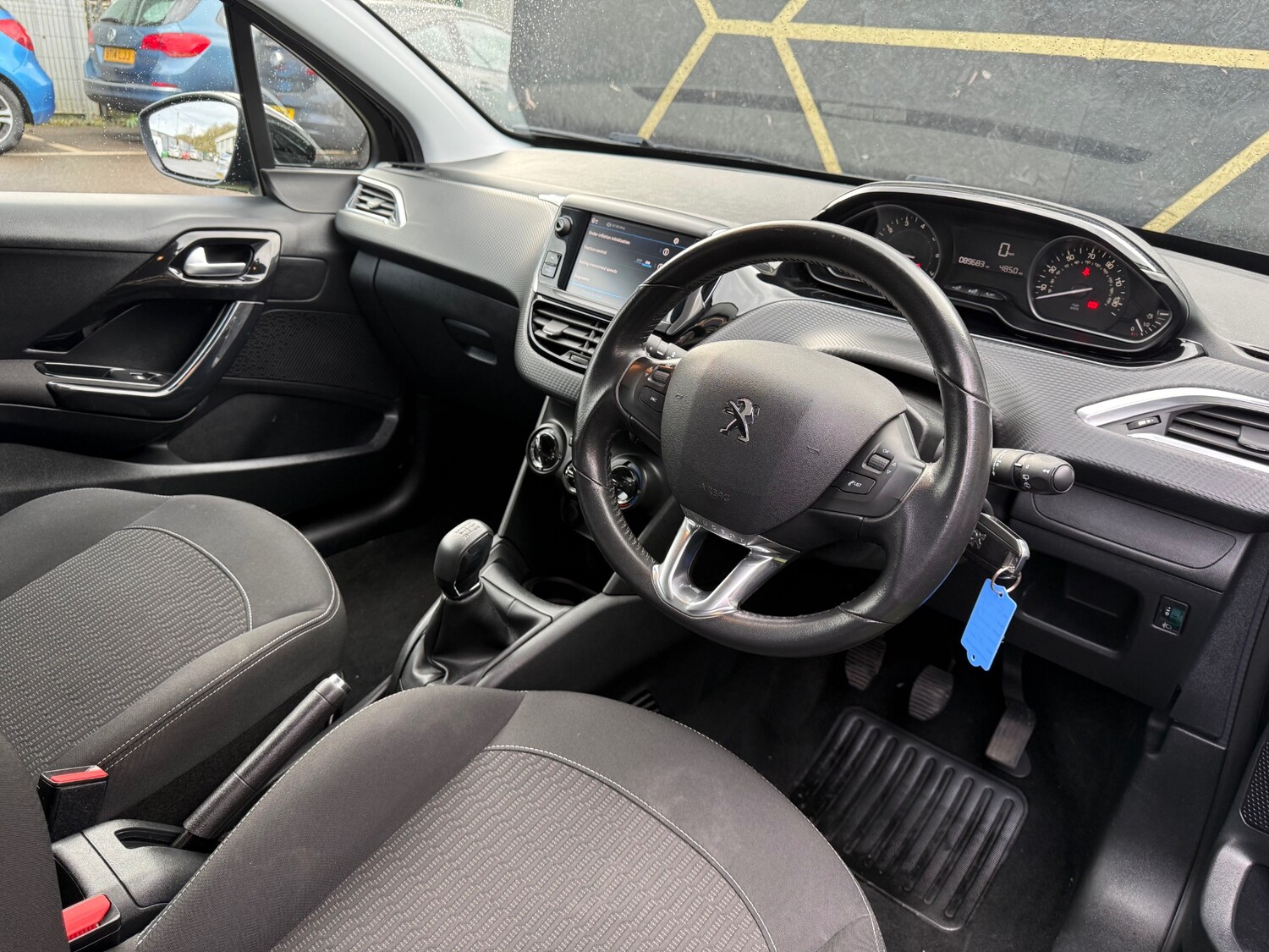 Used Peugeot 208 2018 for sale - 78013020: Photo 6