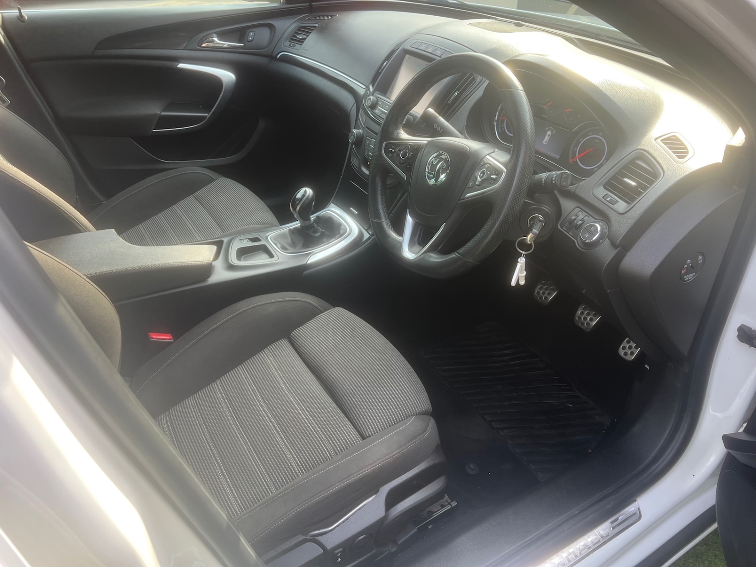 Used Vauxhall Insignia 2016 for sale - 77950504: Photo 8