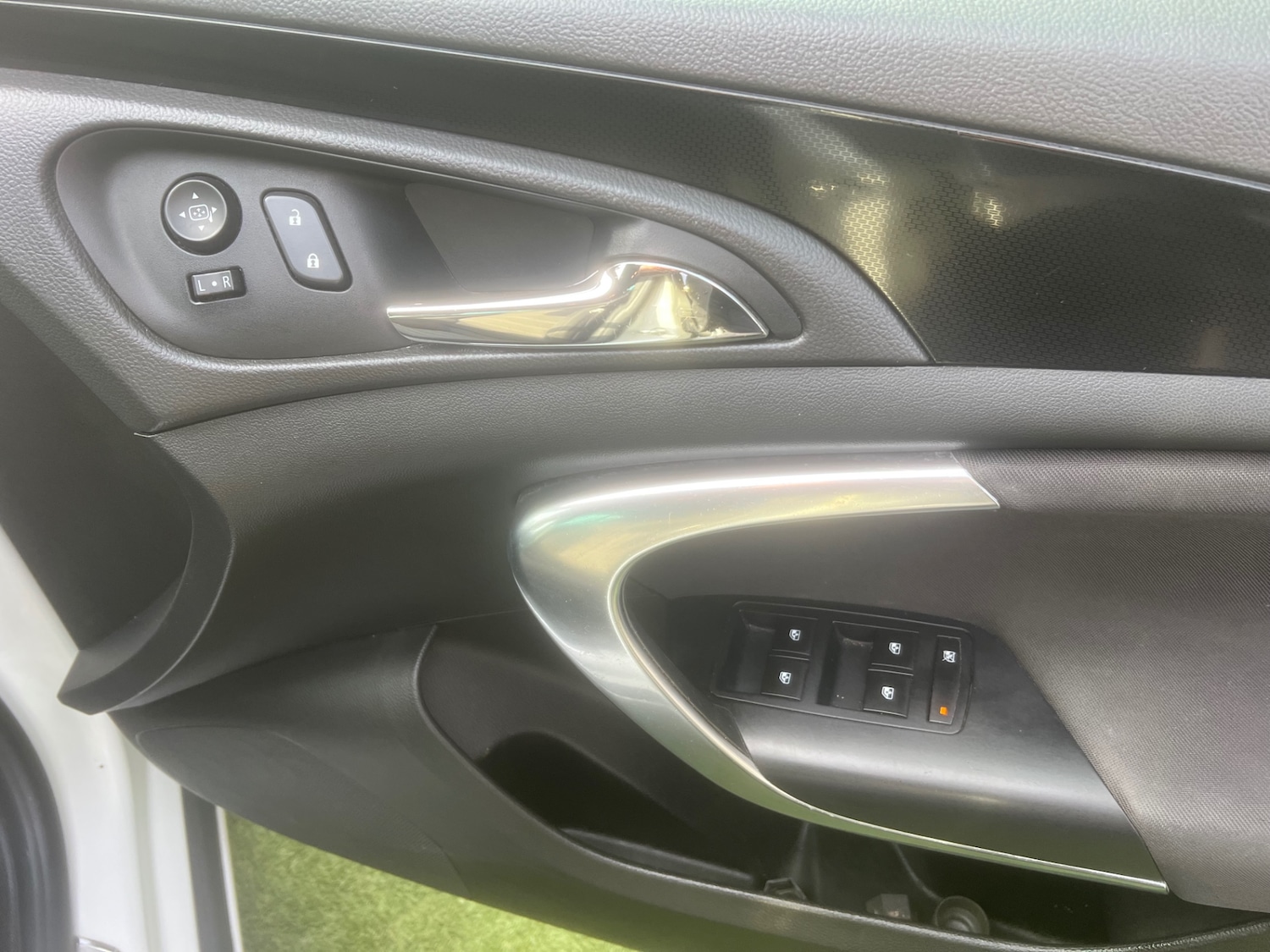 Used Vauxhall Insignia 2016 for sale - 77950504: Photo 9