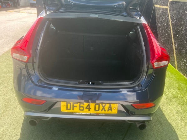 Used Volvo V40 2015 for sale - 75086044: Photo 15