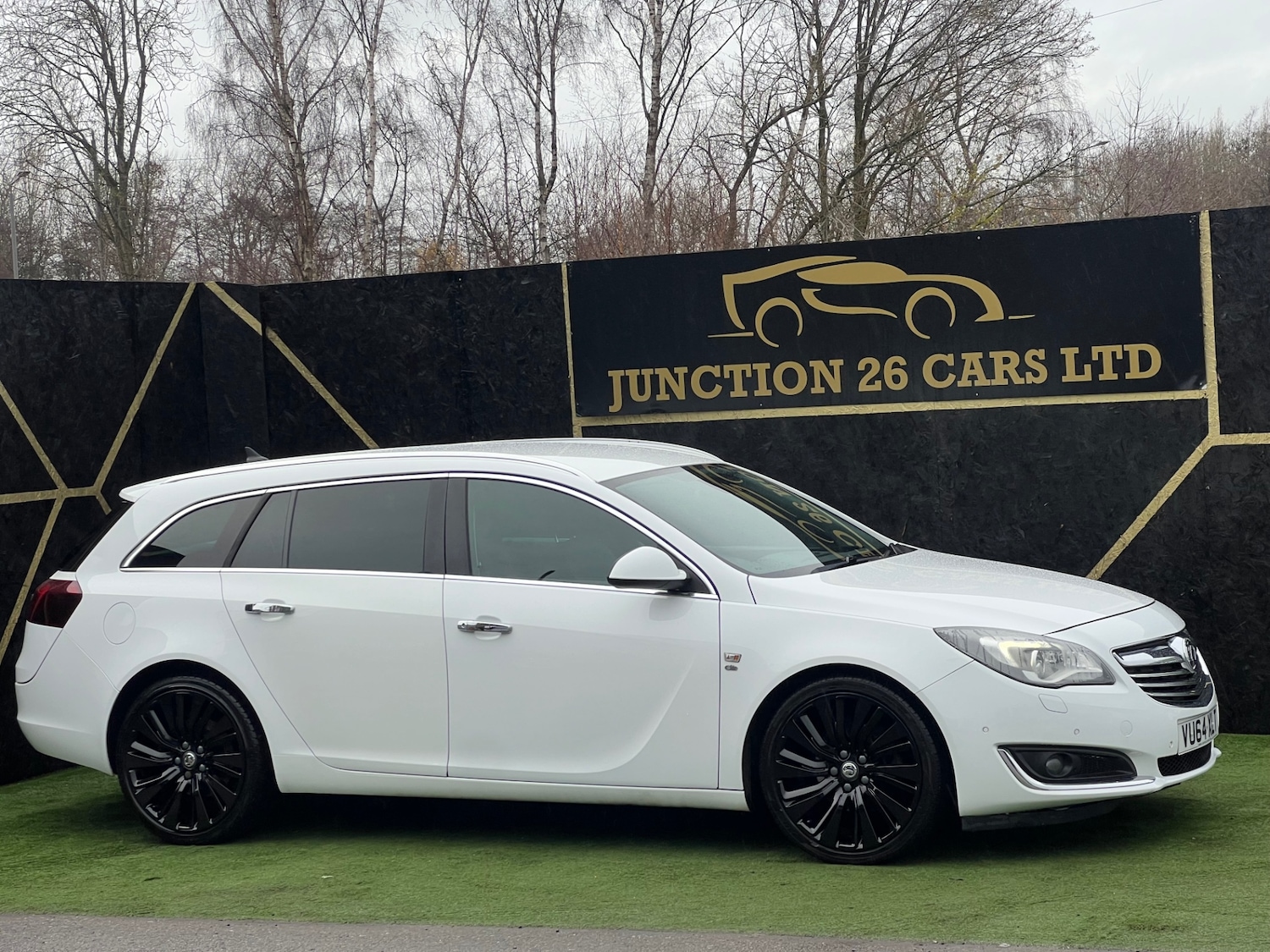 Used Vauxhall Insignia 2015 for sale - 76968700: Photo 2