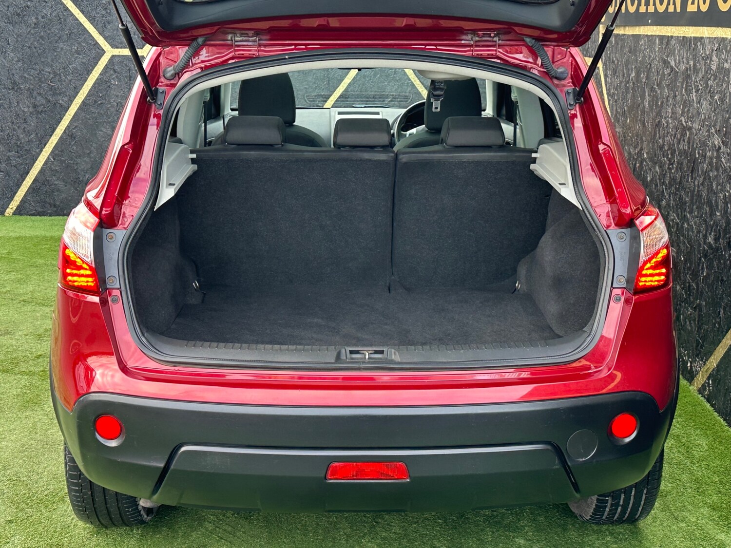 Used Nissan Qashqai 2011 for sale - 77352239: Photo 6