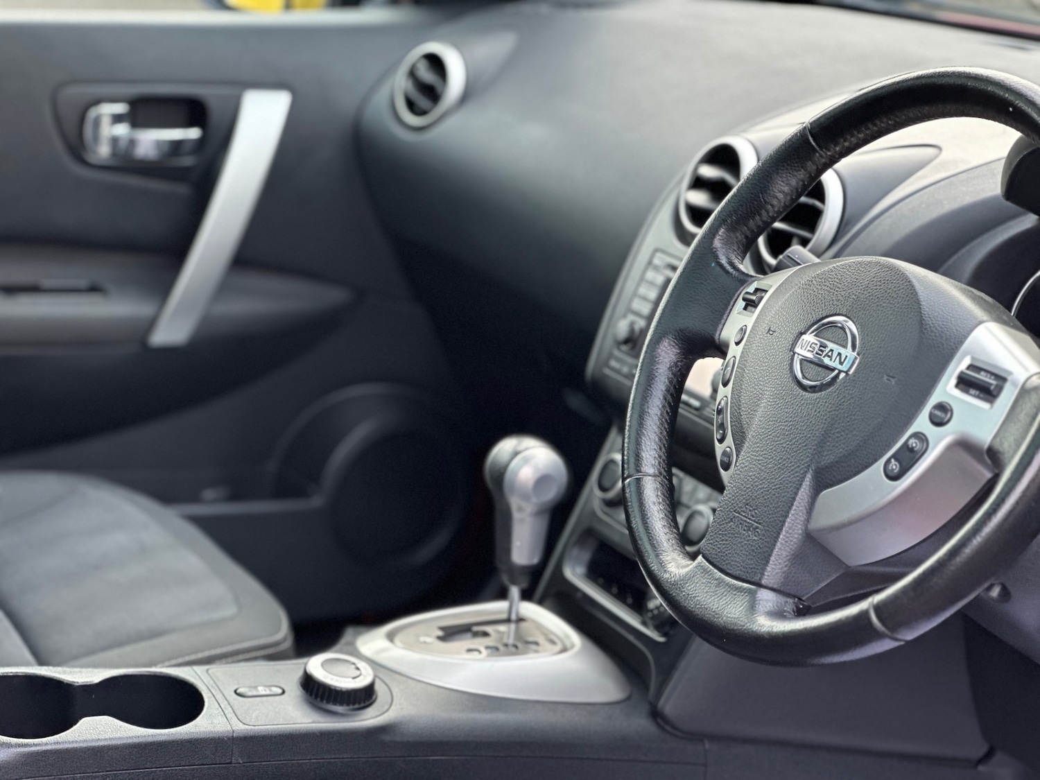 Used Nissan Qashqai 2011 for sale - 77352239: Photo 7