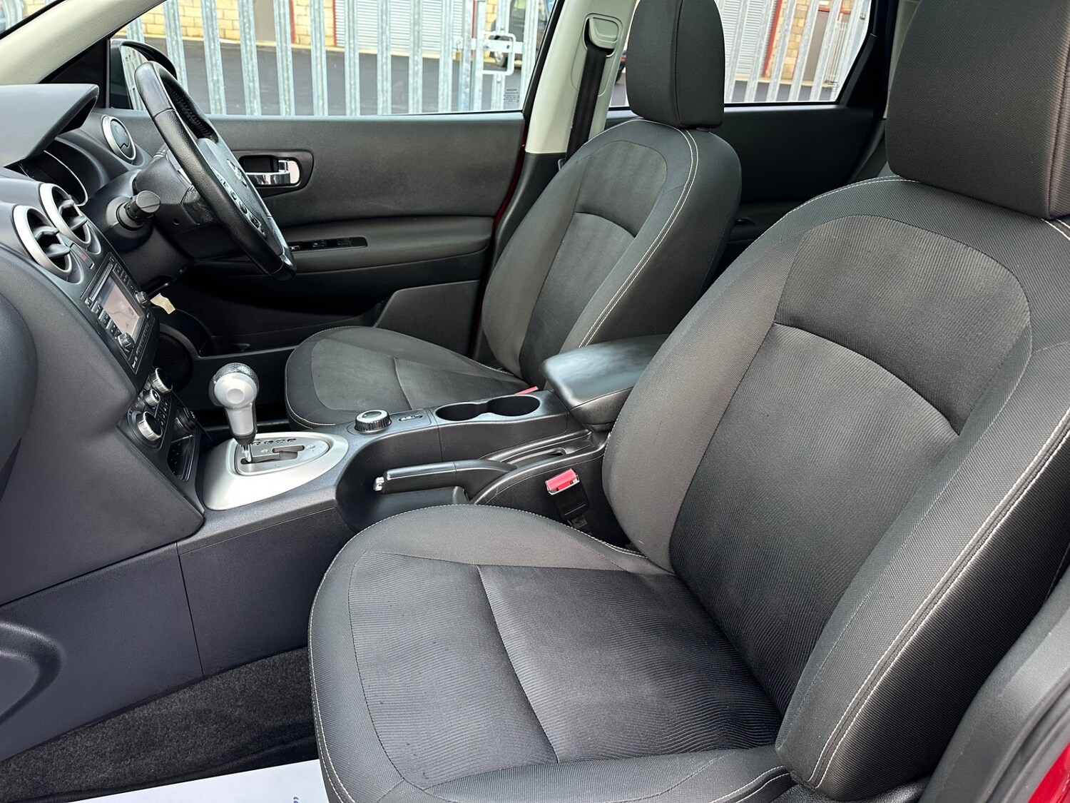 Used Nissan Qashqai 2011 for sale - 77352239: Photo 8