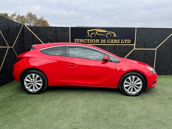 Used Vauxhall Astra GTC 2013 for sale - 76302142: Photo 2