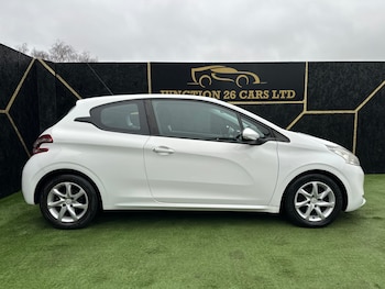 Used Peugeot 208 2012 for sale - 77337787: Photo