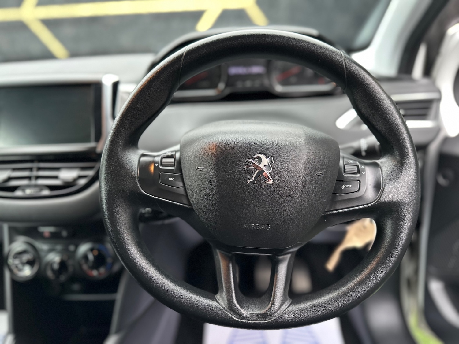 Used Peugeot 208 2012 for sale - 77337787: Photo 8