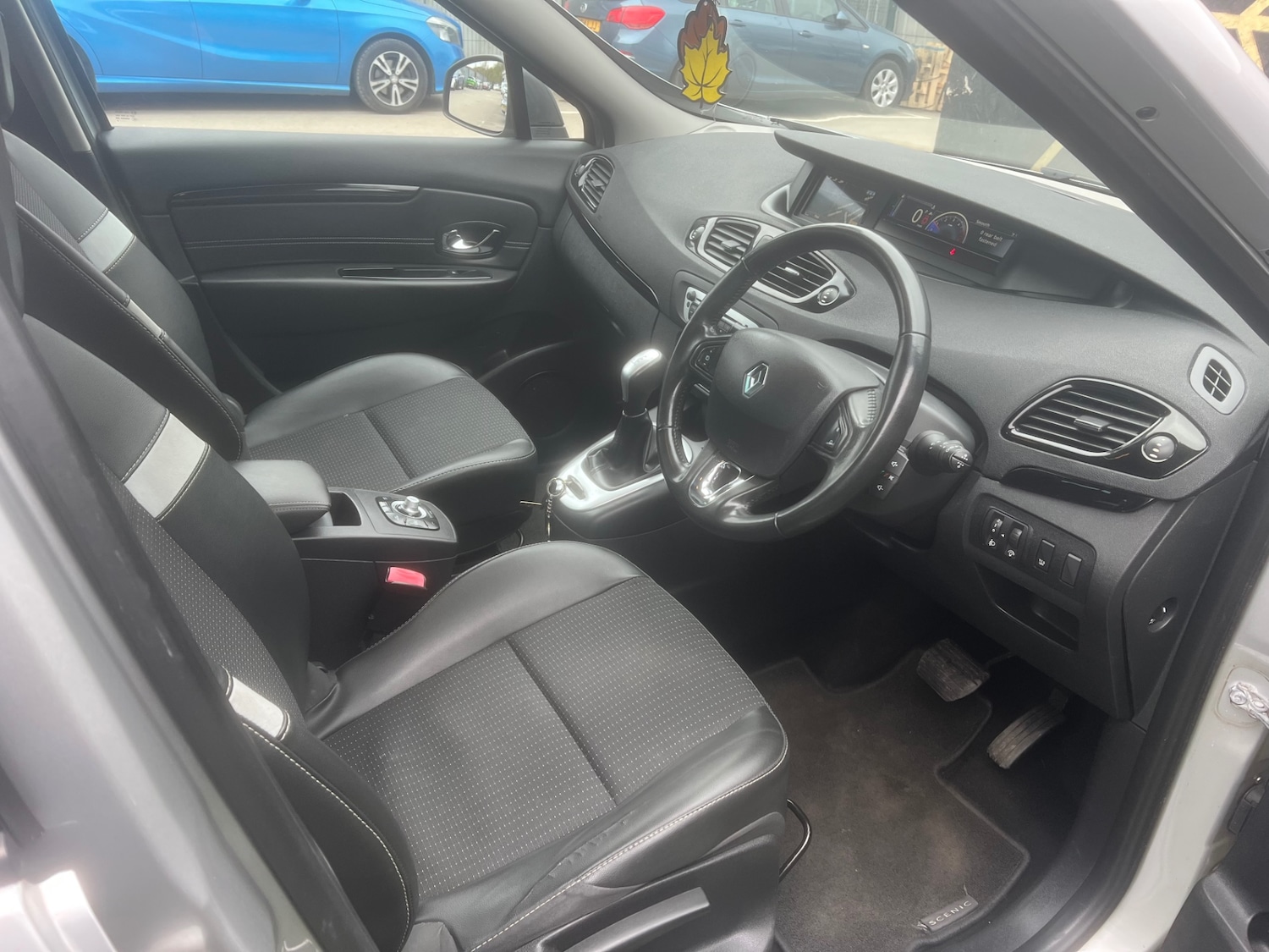 Used Renault Scenic 2015 for sale - 78092929: Photo 9