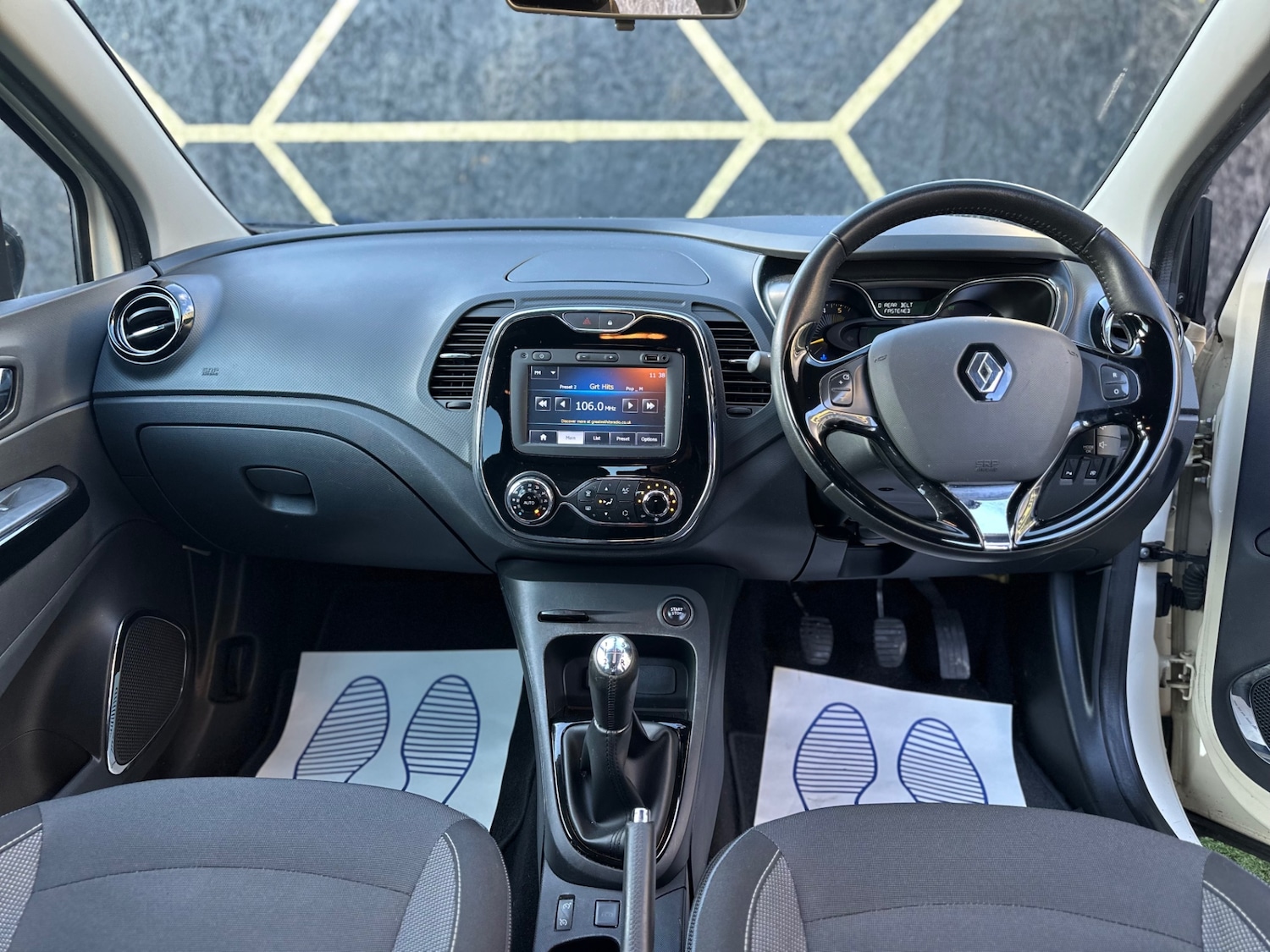 Used Renault Captur 2015 for sale - 76757079: Photo 10