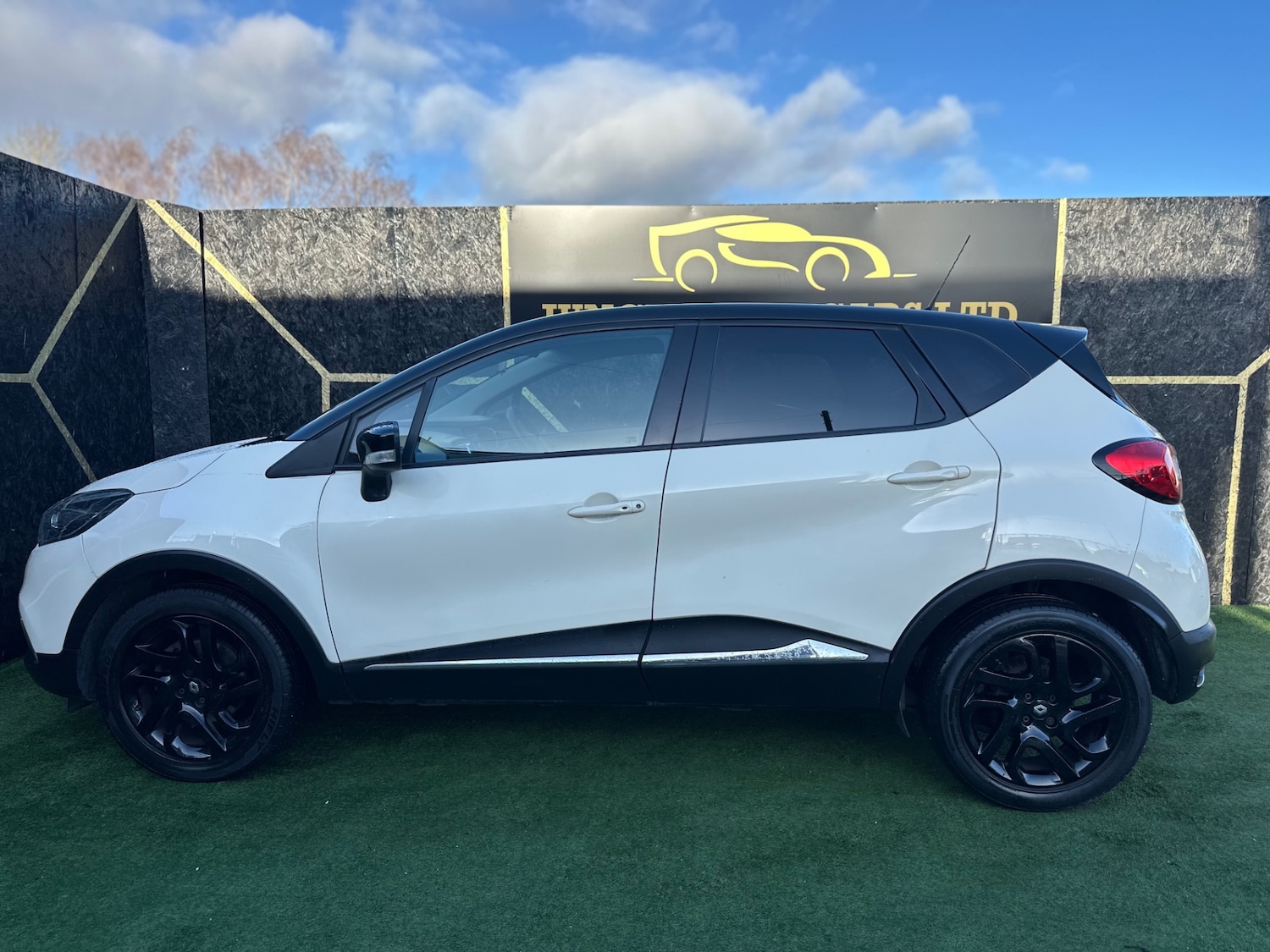 Used Renault Captur 2015 for sale - 76757079: Photo 4