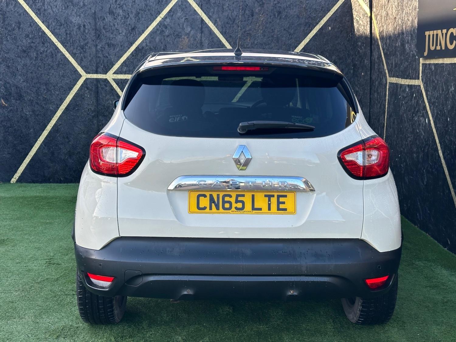 Used Renault Captur 2015 for sale - 76757079: Photo 5