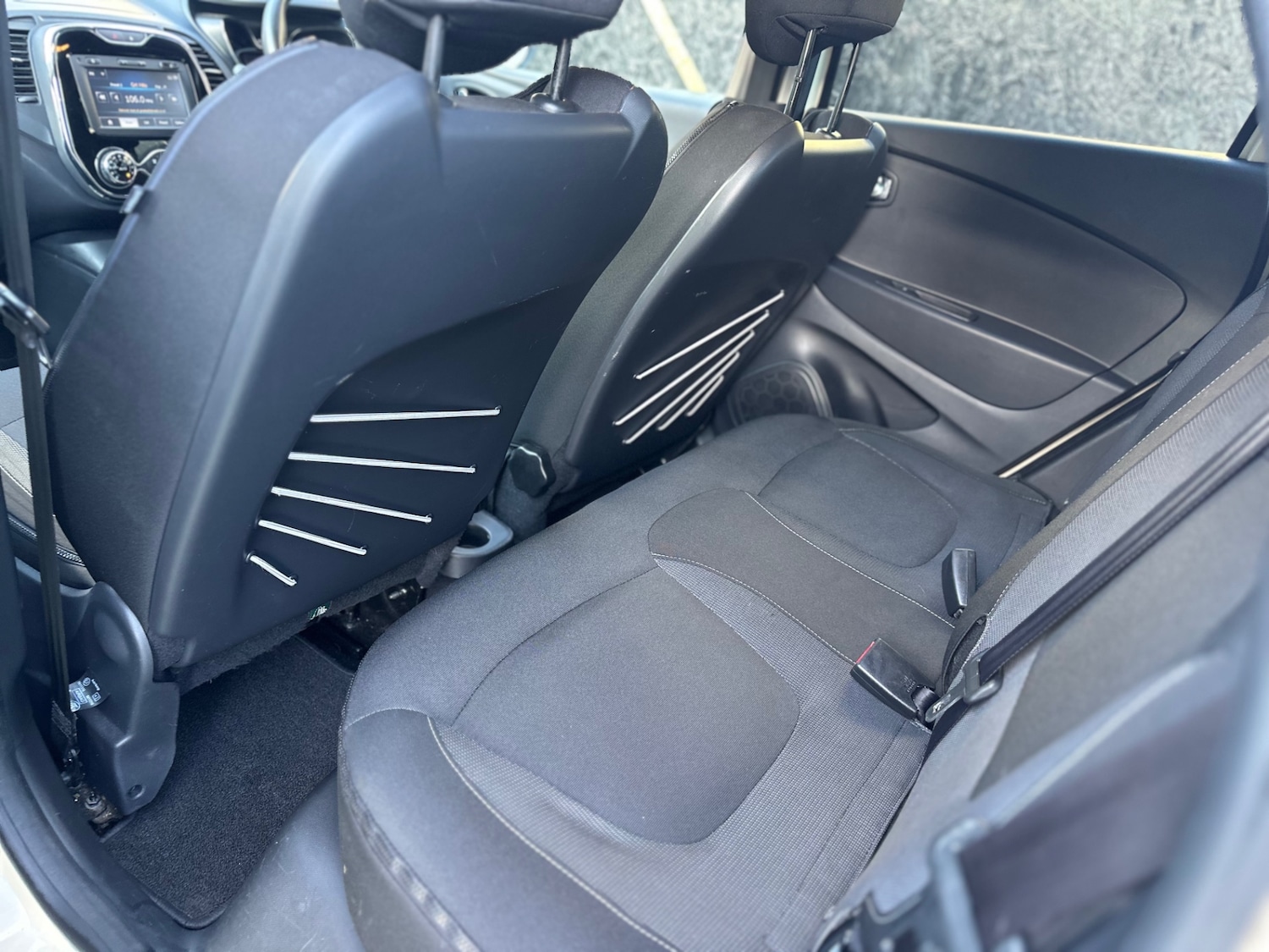 Used Renault Captur 2015 for sale - 76757079: Photo 8