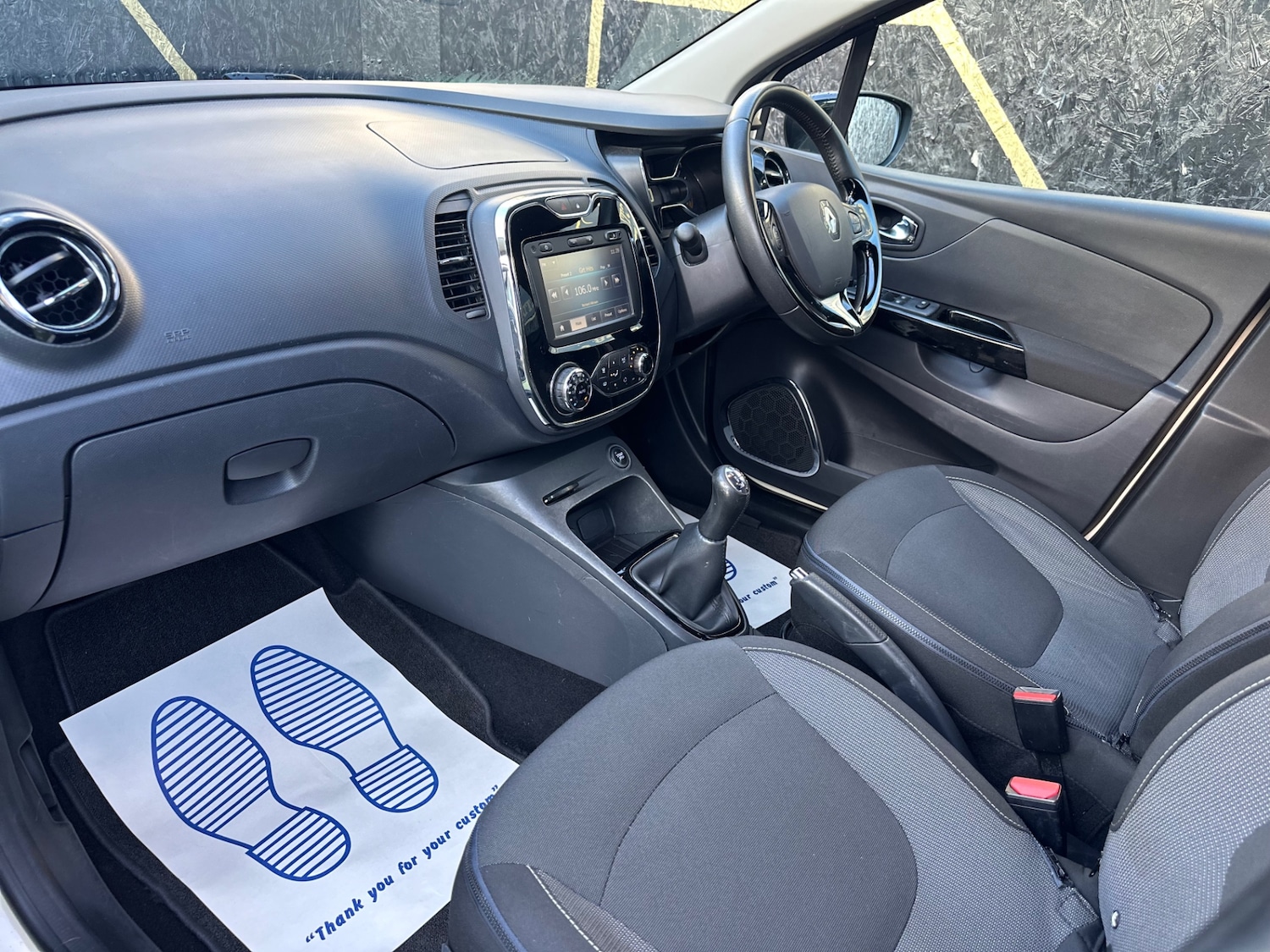 Used Renault Captur 2015 for sale - 76757079: Photo 9