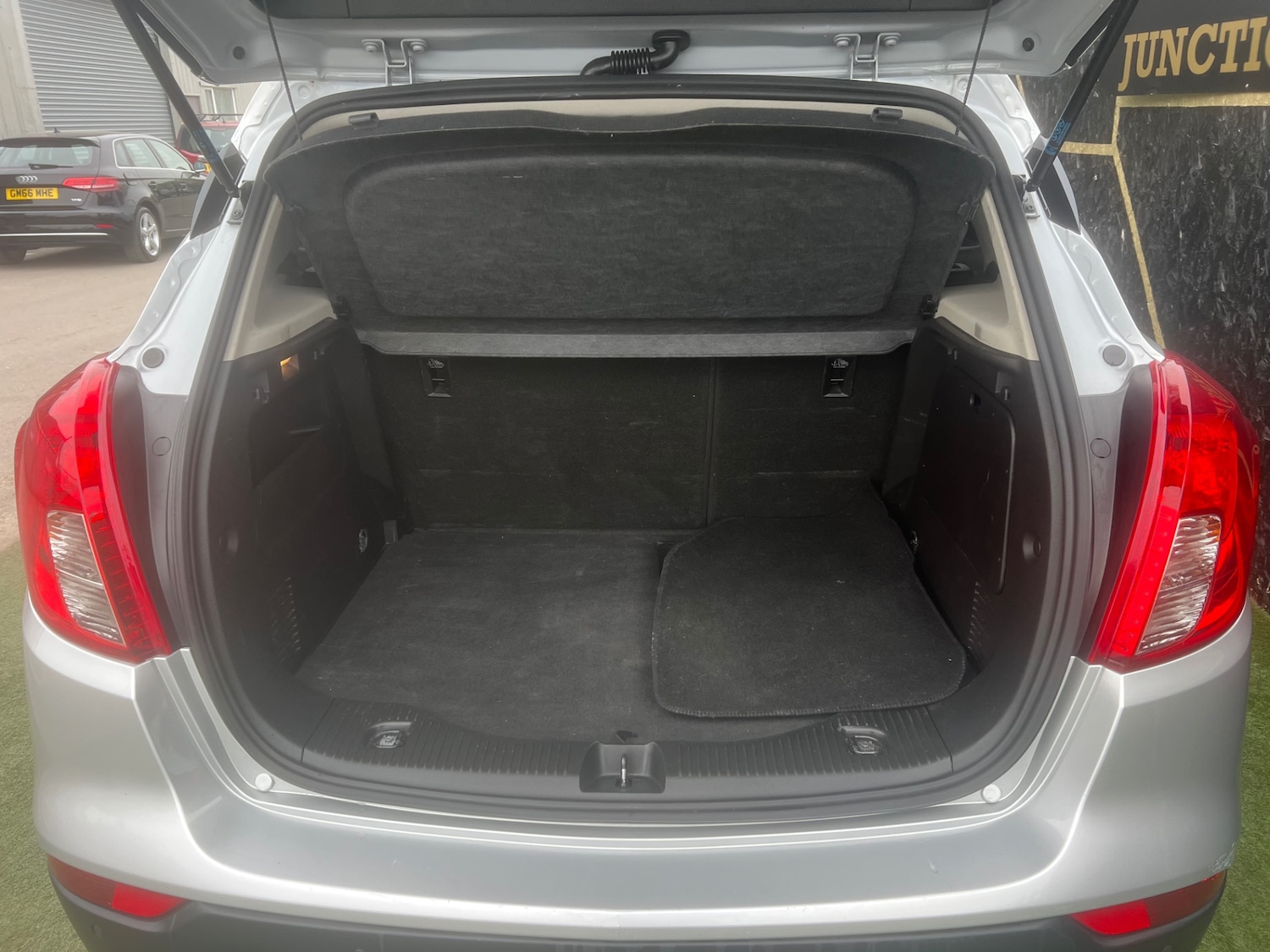 Used Vauxhall Mokka X 2018 for sale - 77988611: Photo 17