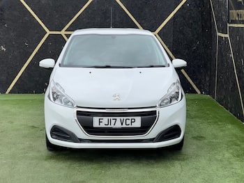 Used Peugeot 208 2017 for sale - 79812290: Photo