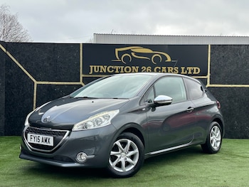 Used Peugeot 208 2015 for sale - 77436140: Photo