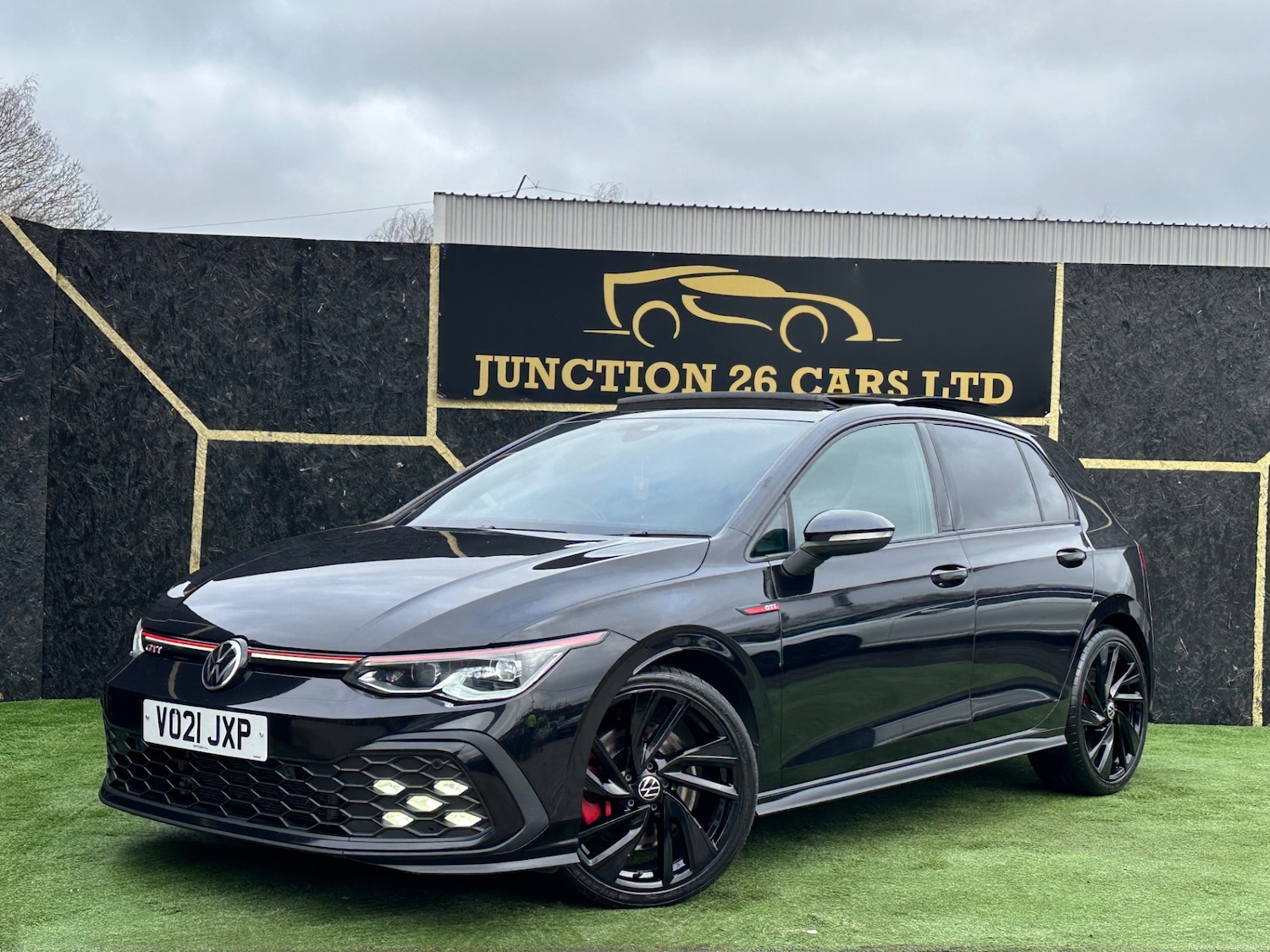 Used Volkswagen Golf 2021 for sale - 77590150: Photo 2