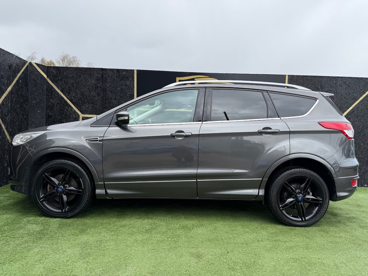 Used Ford Kuga 2015 for sale - 78066821: Photo 4