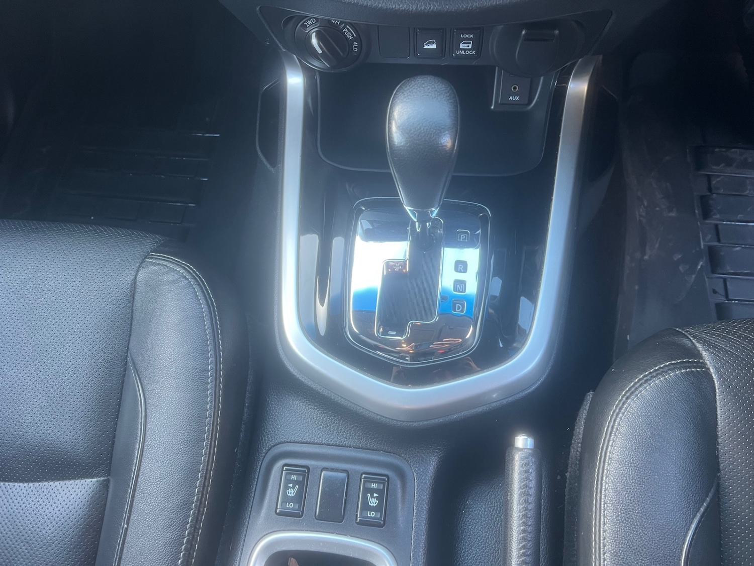 Used Nissan Navara 2016 for sale - 76599641: Photo 11