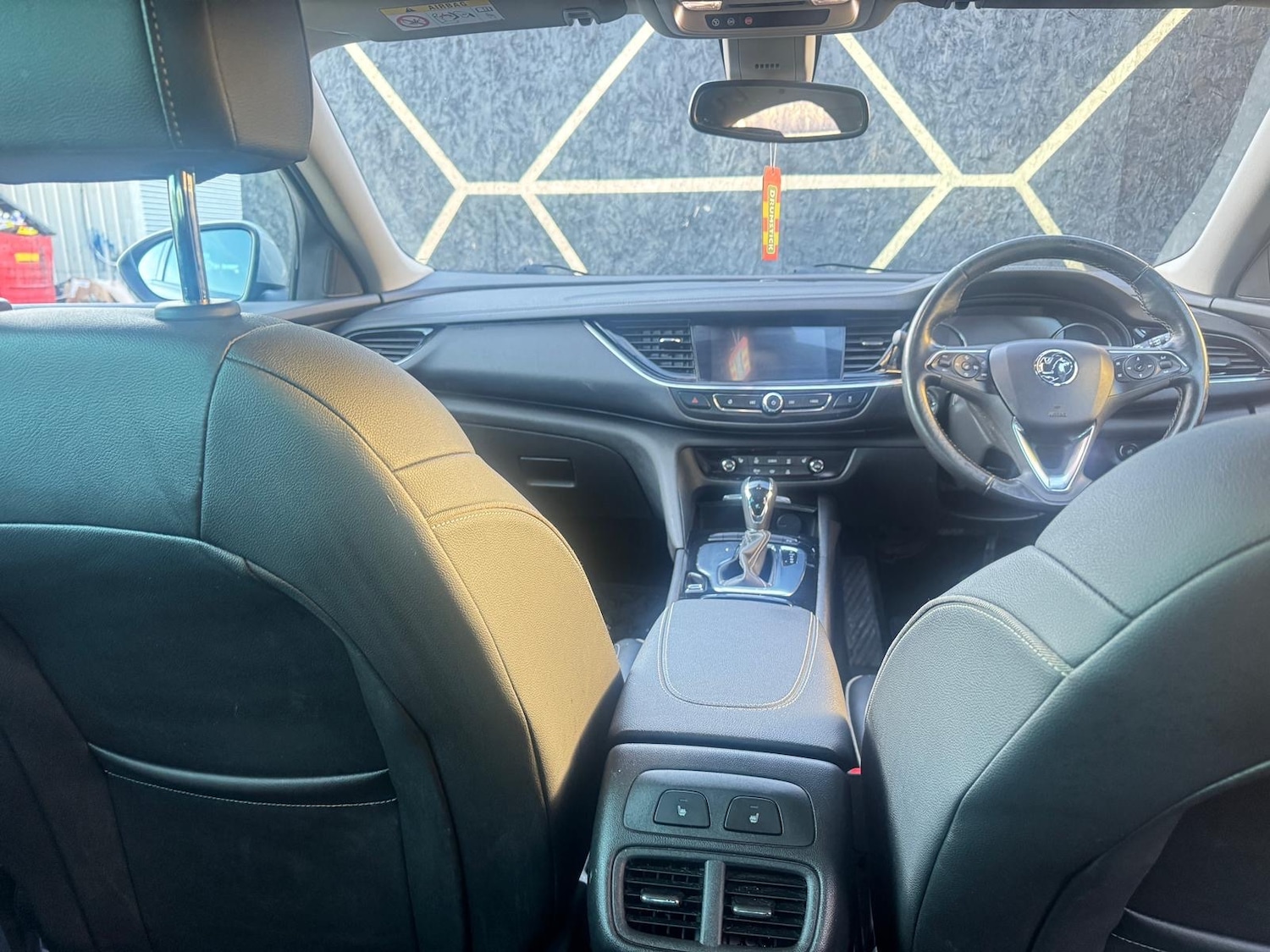 Used Vauxhall Insignia 2017 for sale - 76650811: Photo 7