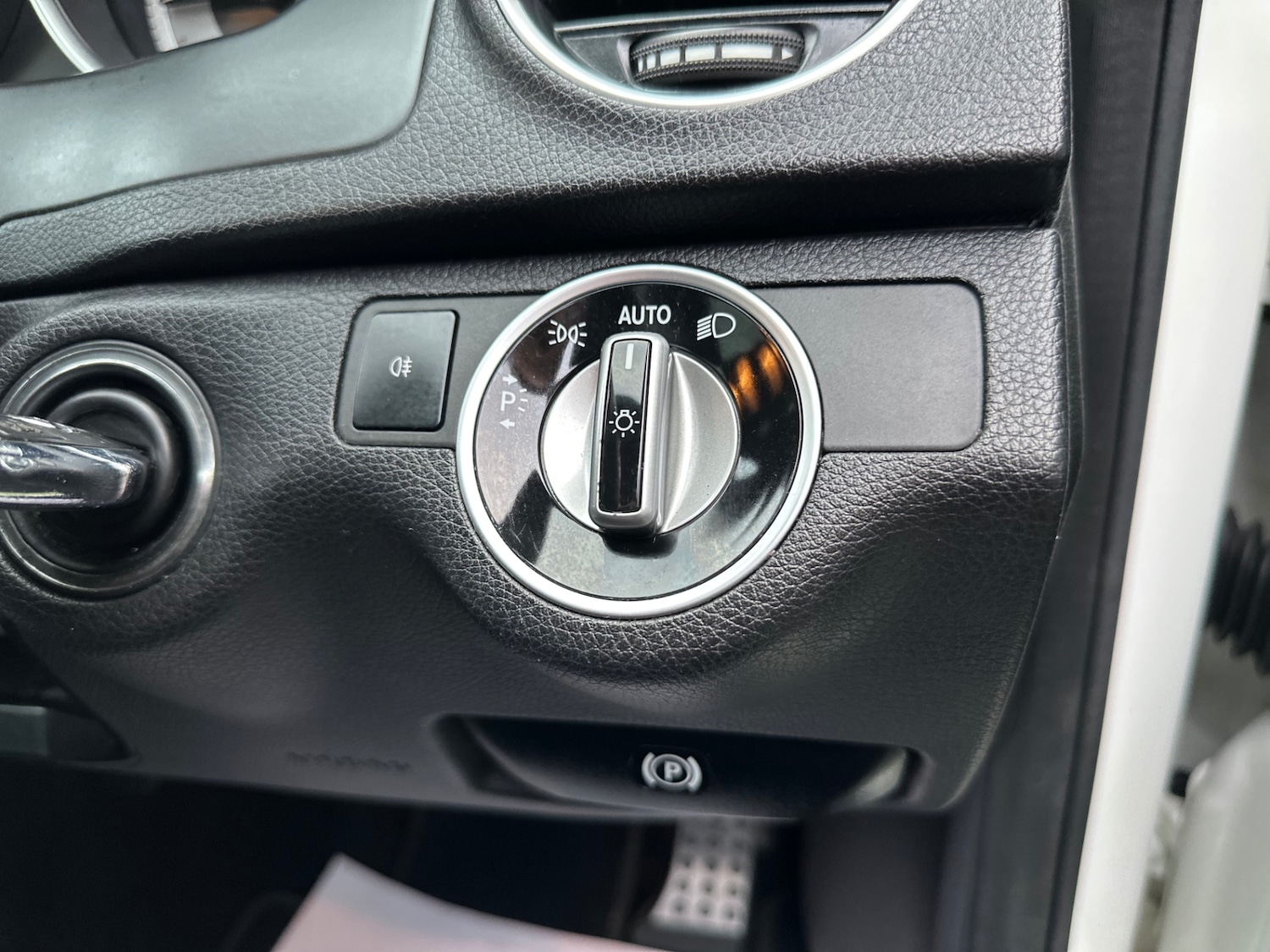 Used Mercedes-Benz C Class 2014 for sale - 77806950: Photo 16