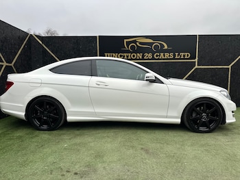 Used Mercedes-Benz C Class 2014 for sale - 77806950: Photo