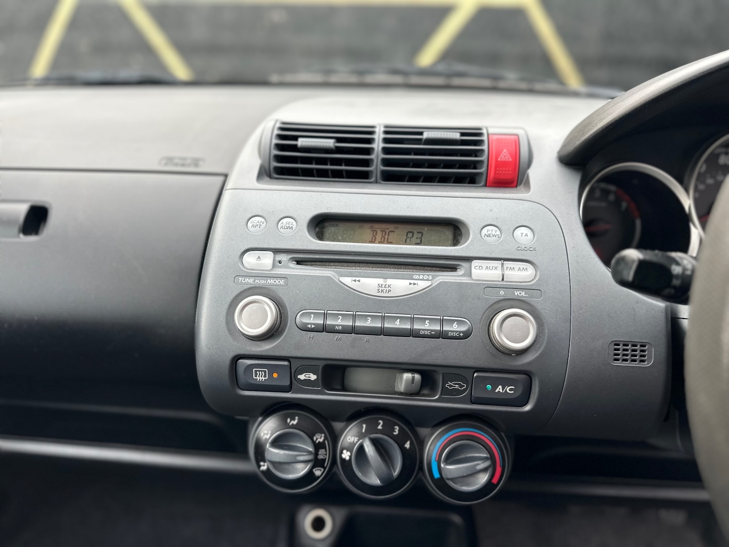 Used Honda Jazz 2004 for sale - 76612201: Photo 12