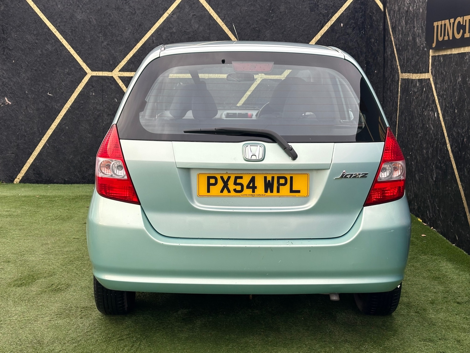 Used Honda Jazz 2004 for sale - 76612201: Photo 5