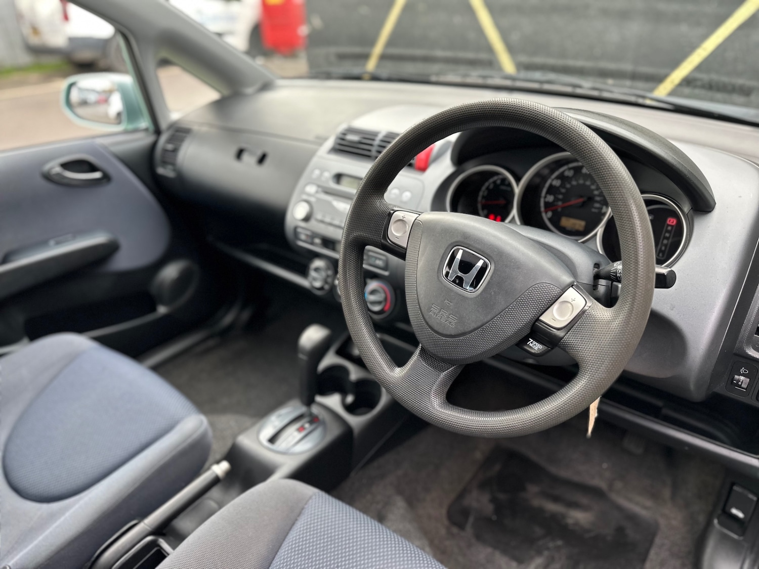 Used Honda Jazz 2004 for sale - 76612201: Photo 6