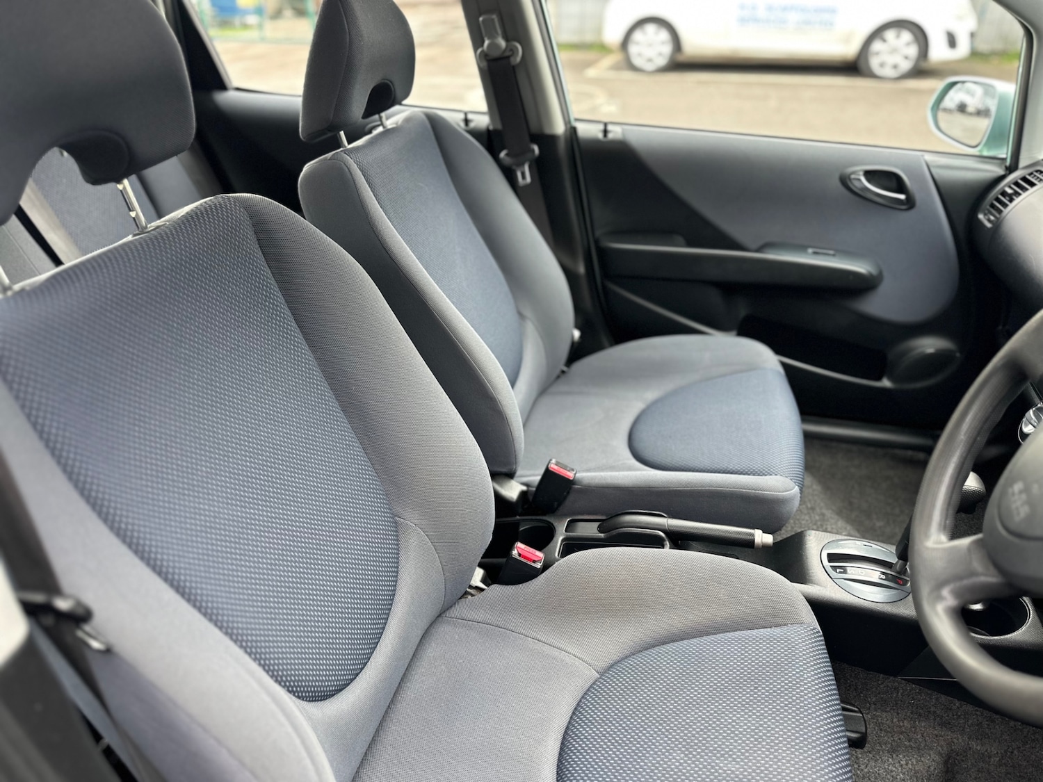 Used Honda Jazz 2004 for sale - 76612201: Photo 7