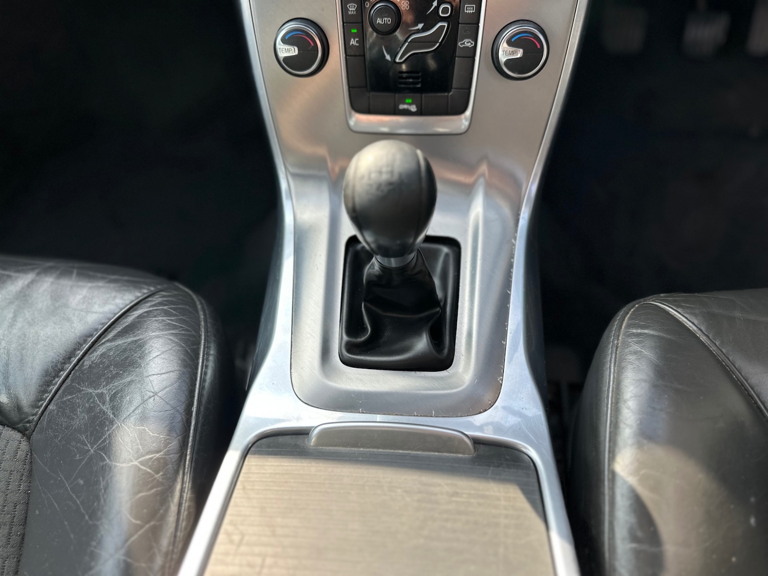 Used Volvo V70 2013 for sale - 77974772: Photo 10