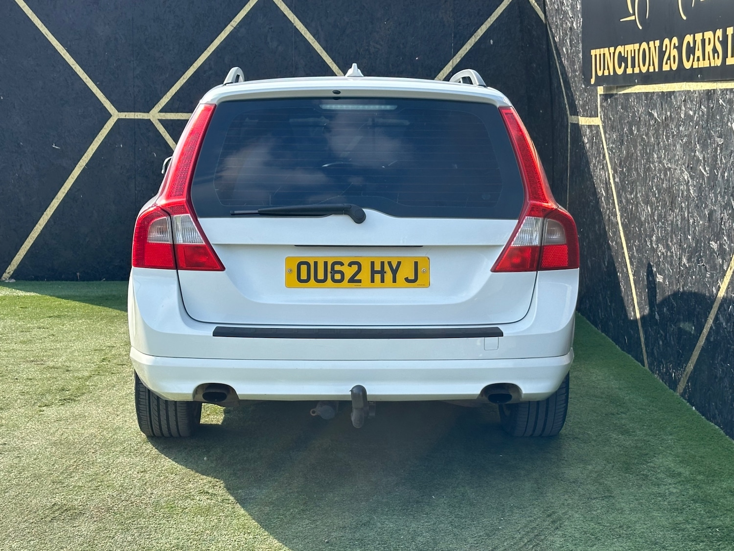 Used Volvo V70 2013 for sale - 77974772: Photo 5