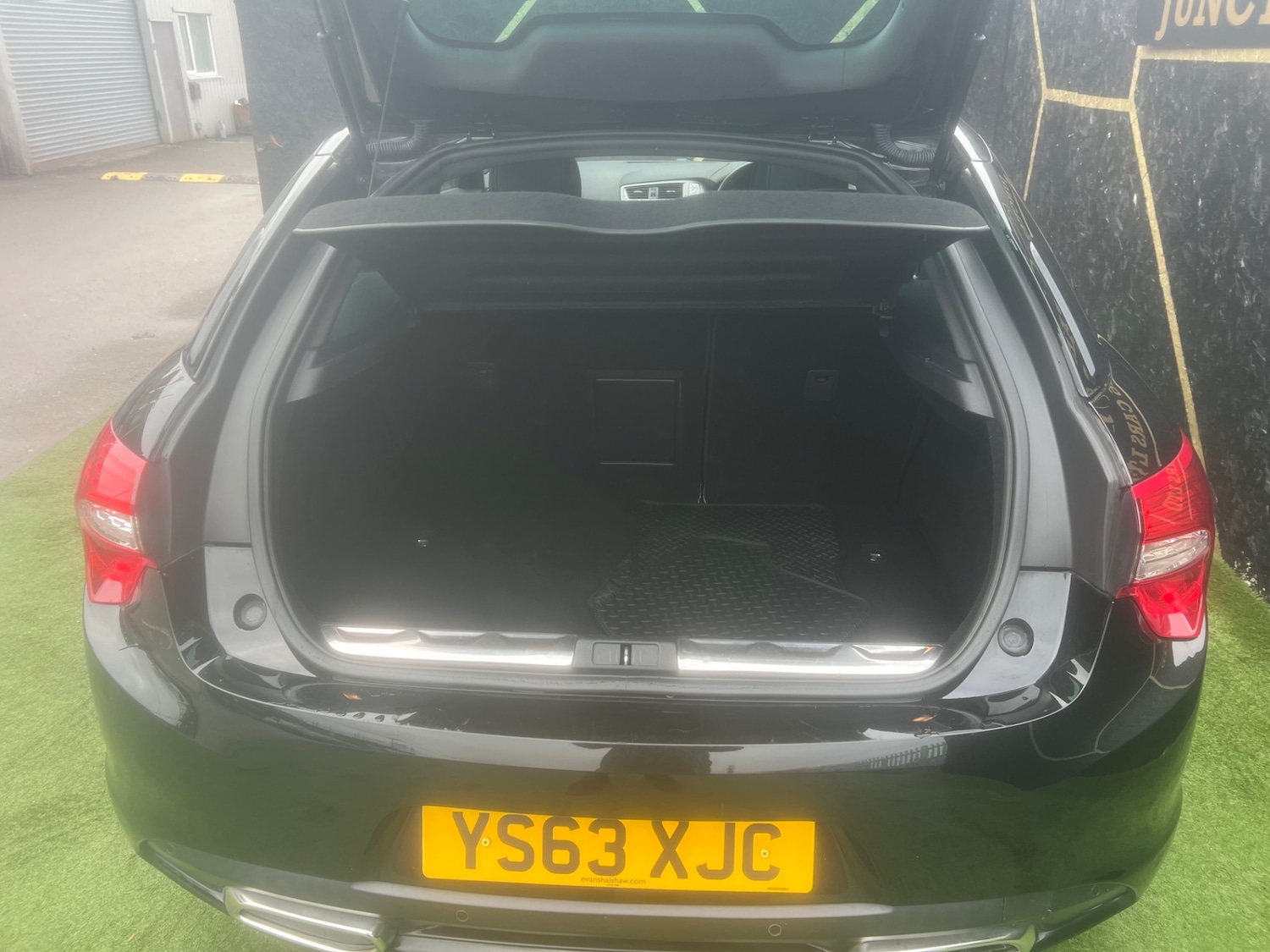 Used Citroen DS5 2014 for sale - 77364778: Photo 16