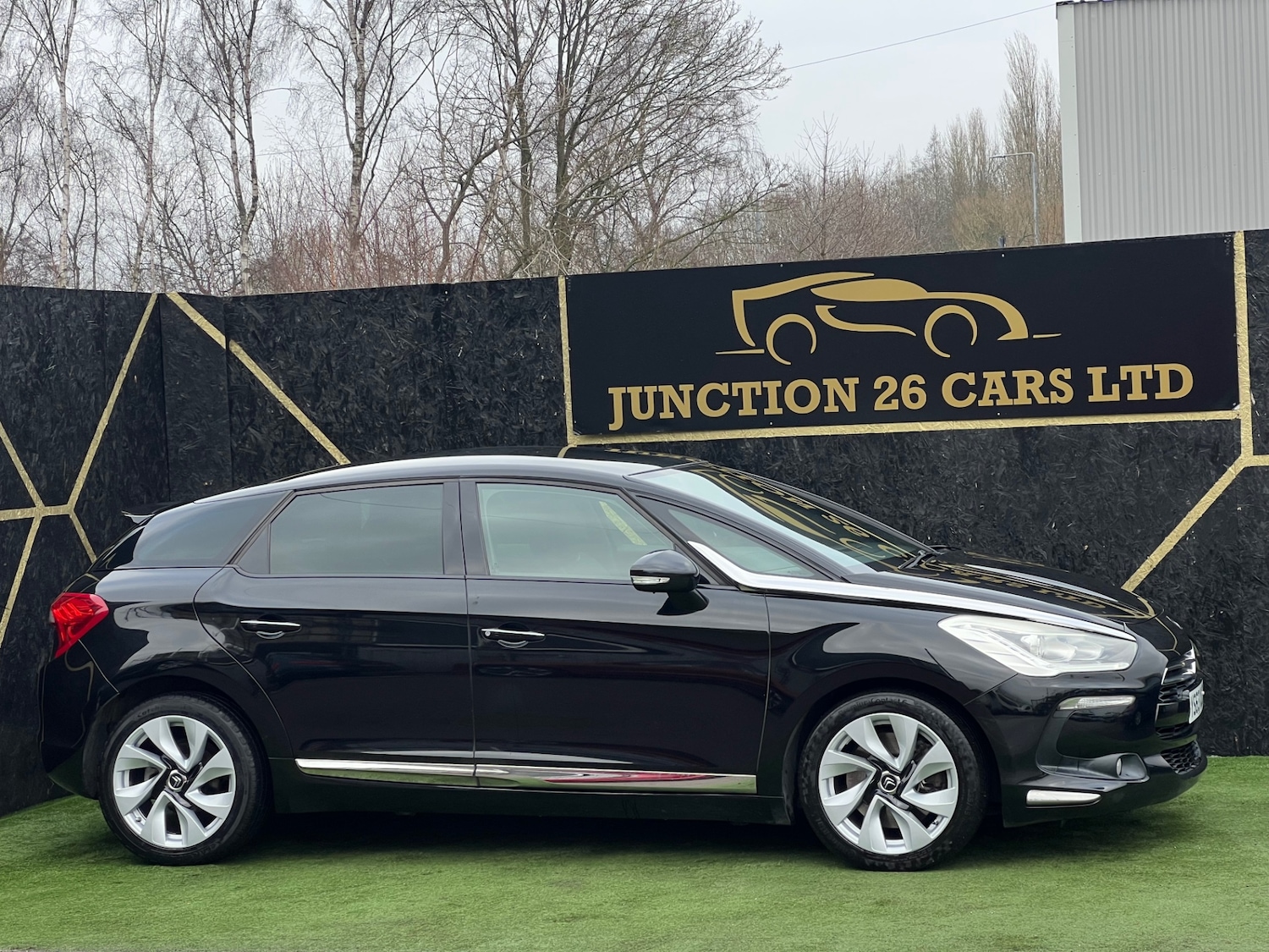 Used Citroen DS5 2014 for sale - 77364778: Photo 2
