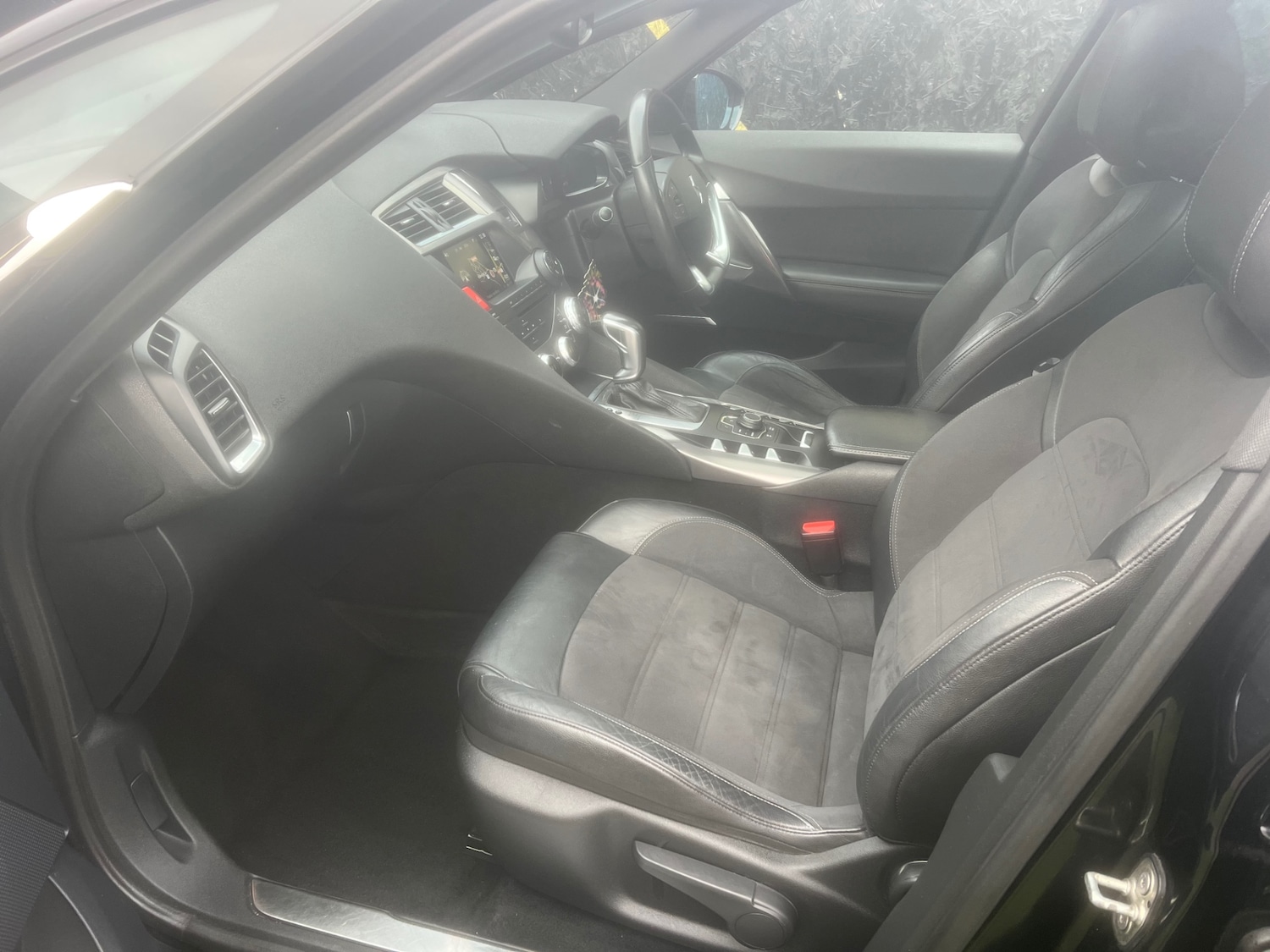 Used Citroen DS5 2014 for sale - 77364778: Photo 6