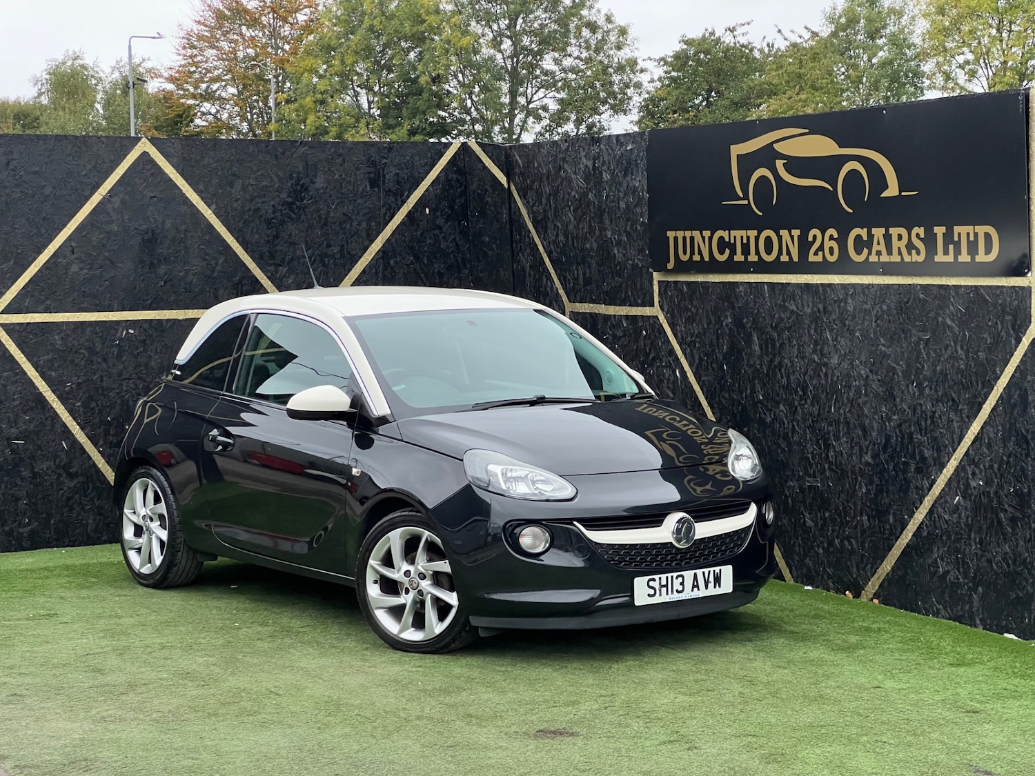 Used Vauxhall ADAM 2013 for sale - 76255203: Photo 1