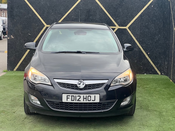 Used Vauxhall Astra 2012 for sale - 76196175: Photo 3